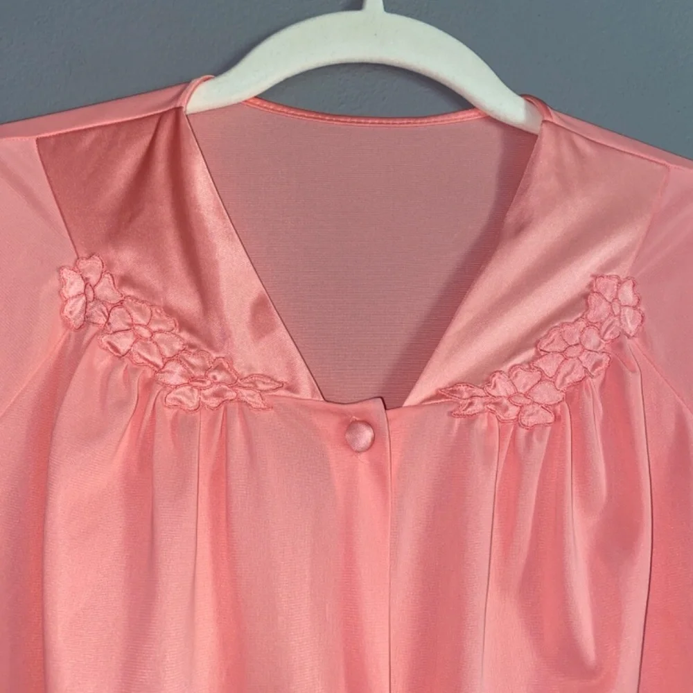 Vintage VANITY FAIR Coral Peach Pajama Set Size Small? Pajamas See Measurements